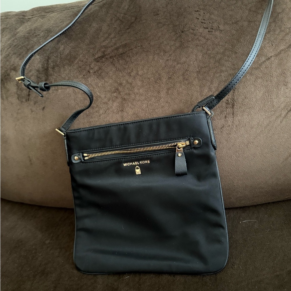 Michael Kors Elegant Black Crossbody Bag